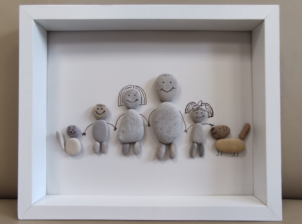 Originaliausias darbo autoriai: Vasarė Rupšytė (7 metai) ir Laurynas Rupšys (3 metai) Utenos mokykla – vaikų darželis „Varpelis“